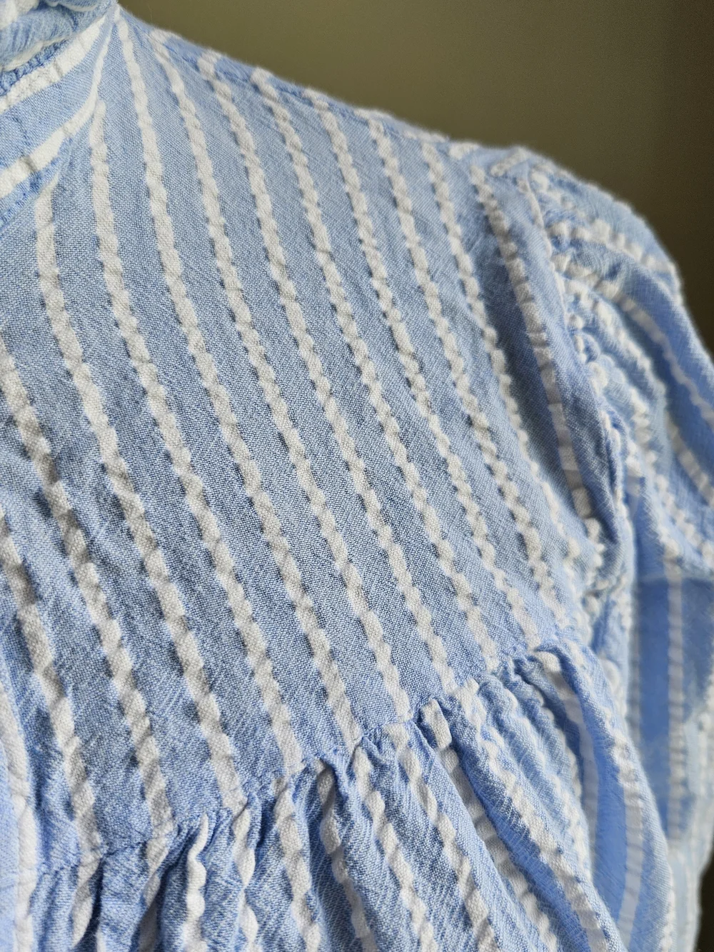 H&M Pale Blue Ruffled High-Neck Blouse - Picture 3 of 7